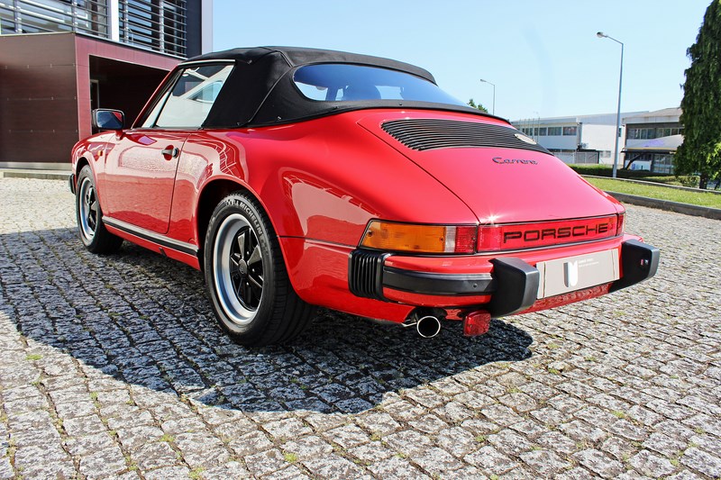 1986 Porsche 911 Carrera 3.2 Cabriolet